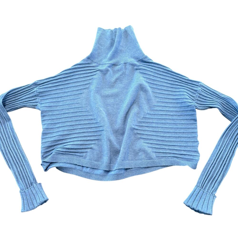 Kerisma Wome’s blue ribbed cropped sweater, turtleneck, soft, Size S/M - Picture 3 of 8